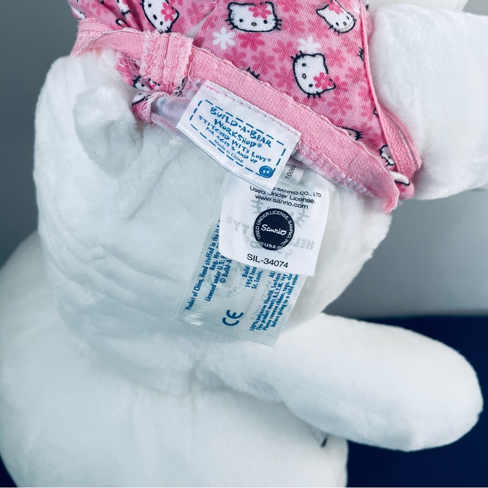 Build-A-Bear Workshop Hello Kitty Plush – Sanrio (2010) - Picture 5 of 12